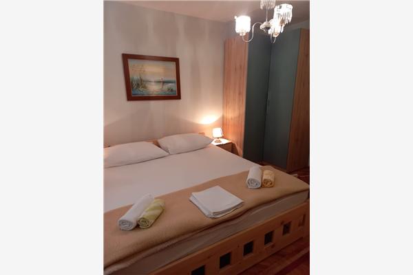 Room S3, for 2 persons