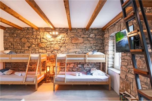 House K1, for 10 persons