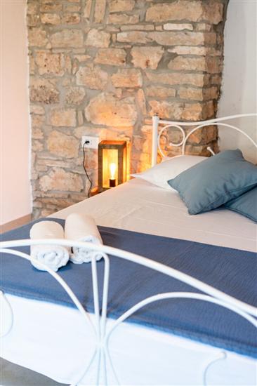 House K1, for 10 persons