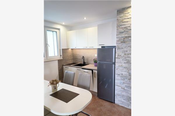 Apartment A2, for 3 persons