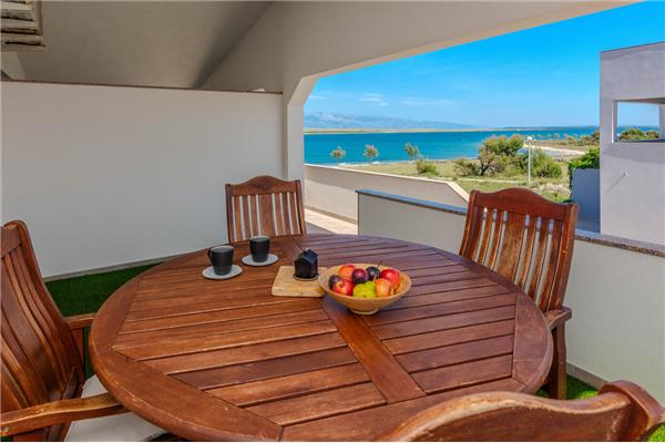 Apartment A2, for 5 persons