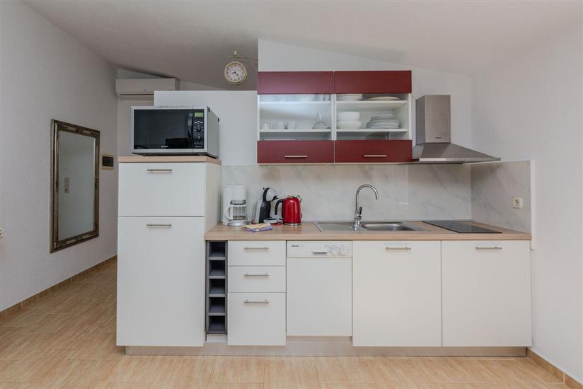 Apartment A2, for 5 persons
