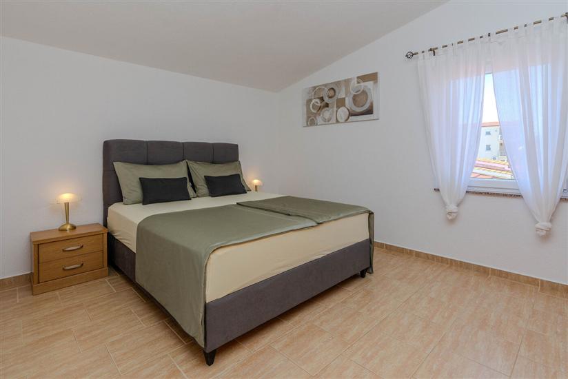 Apartment A2, for 5 persons