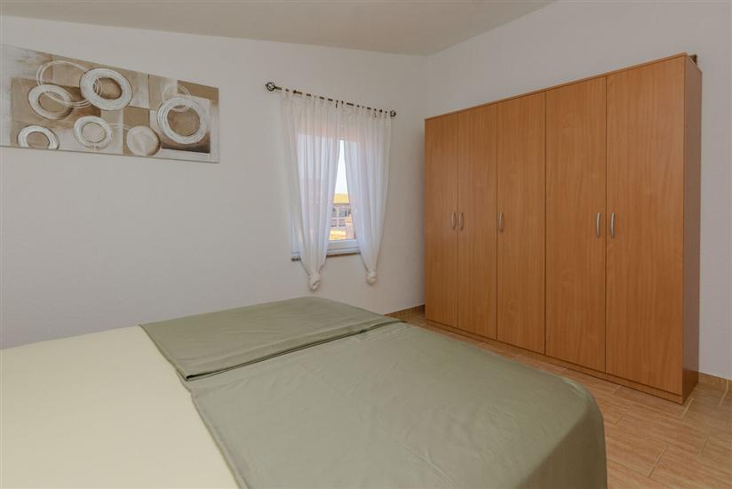 Apartment A2, for 5 persons