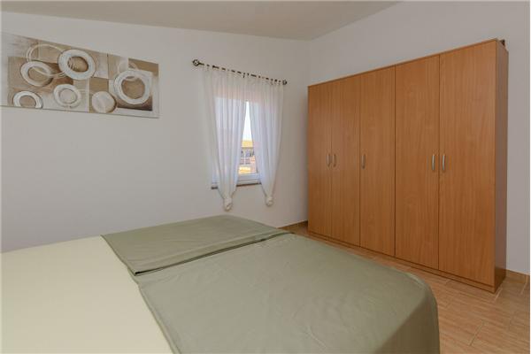 Apartment A2, for 5 persons