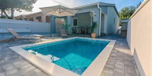 House - Slatina - island Vir
