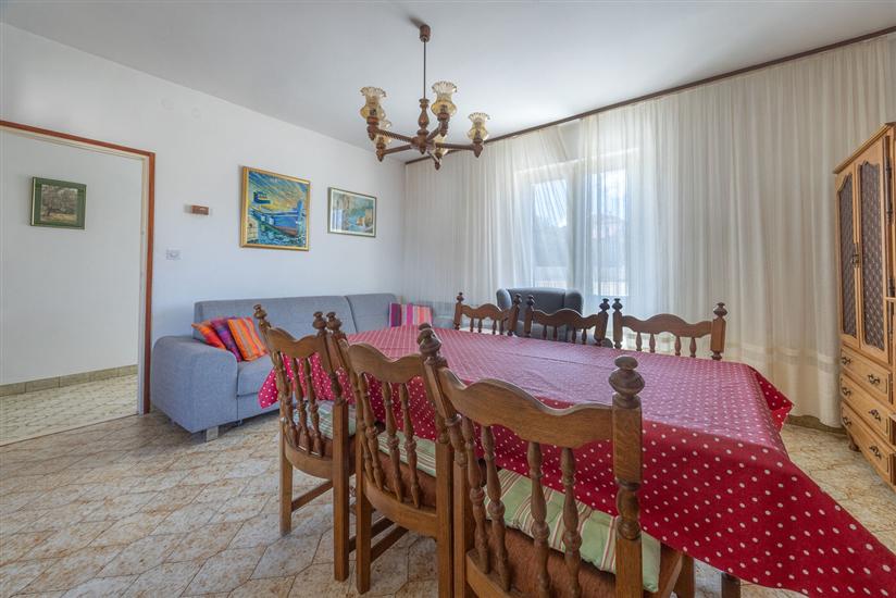 Apartment A1, for 8 persons