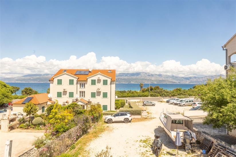 Apartment A1, for 8 persons