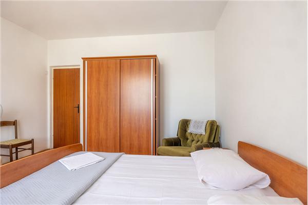 Apartment A1, for 8 persons