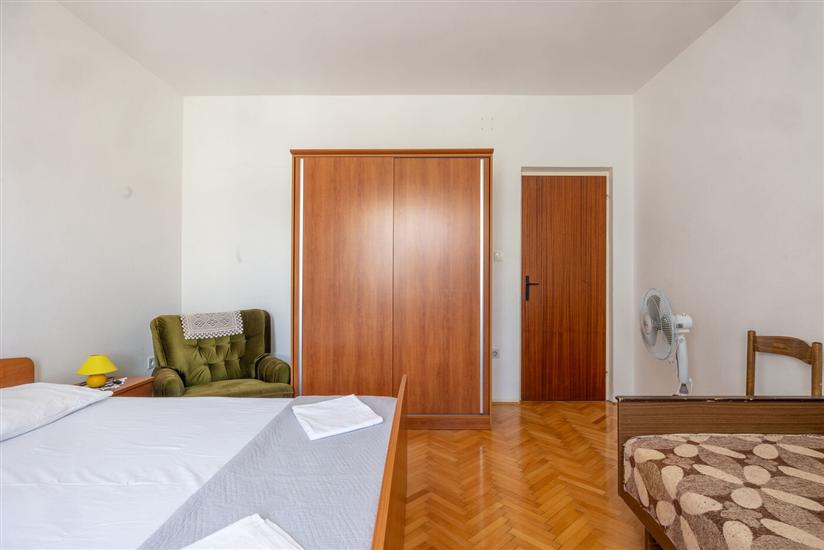 Apartment A1, for 8 persons