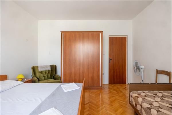 Apartment A1, for 8 persons