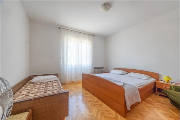 Apartment A1, for 8 persons