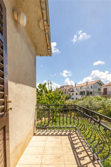 Apartment A1, for 8 persons