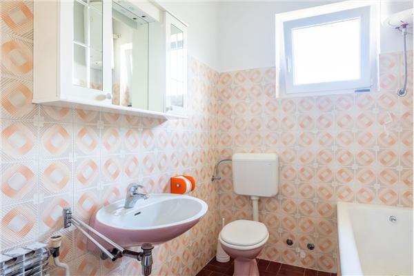 Apartment A1, for 8 persons