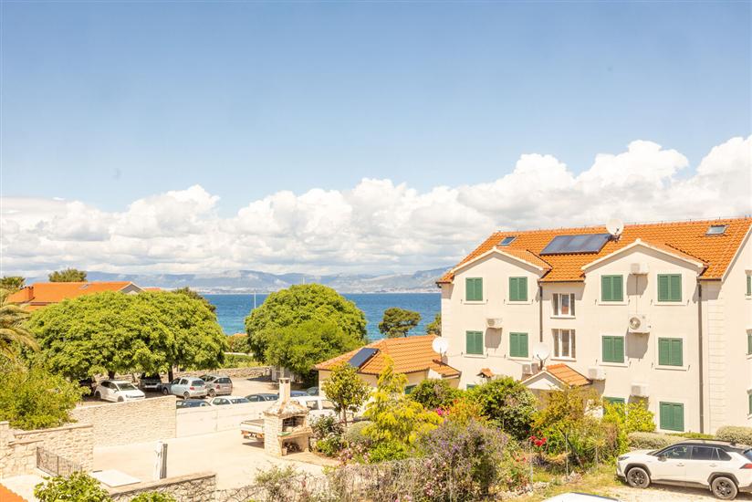 Apartment A1, for 8 persons