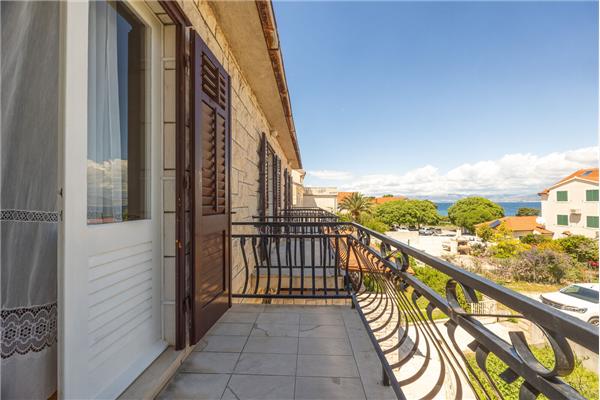 Apartment A1, for 8 persons