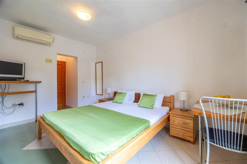 Apartment A6, for 2 persons