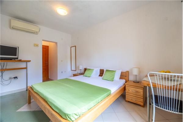 Apartment A6, for 2 persons