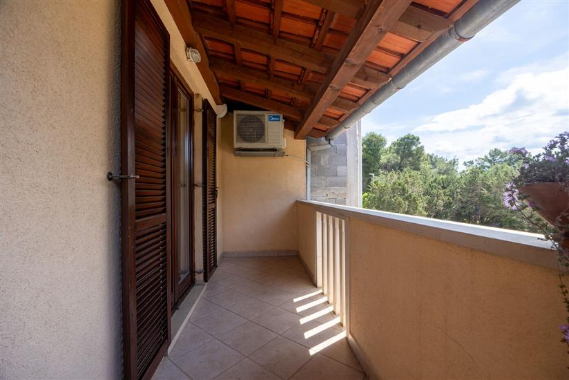 Apartment A1, for 6 persons