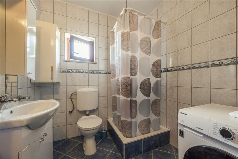 Apartment A1, for 6 persons