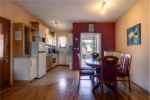 Apartment A1, for 6 persons