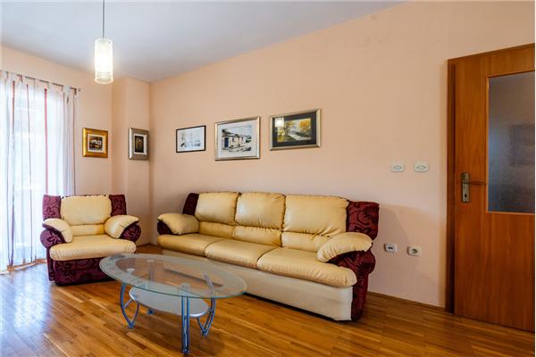 Apartment A1, for 6 persons