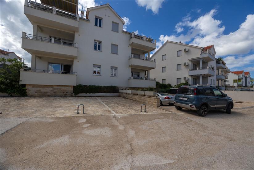 Apartment Louis