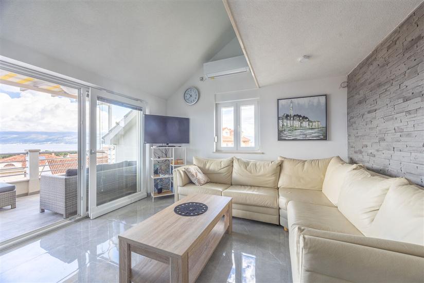 Apartment A1, for 6 persons