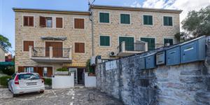 Apartment - Splitska - island Brac