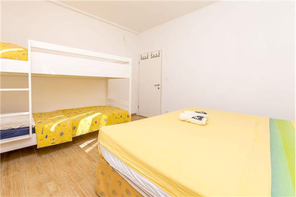 Apartment A1, for 5 persons