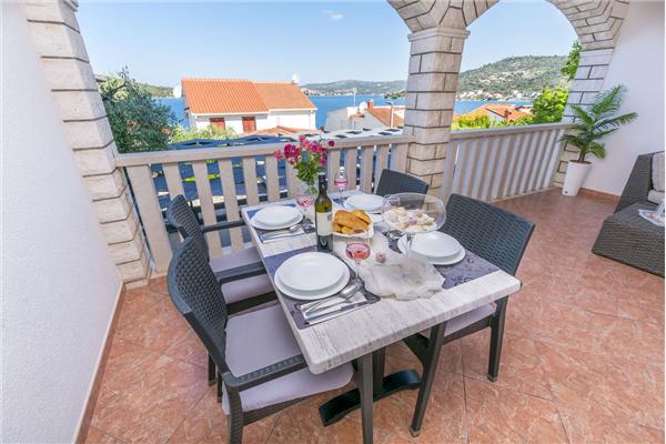 Apartment A1, for 4 persons