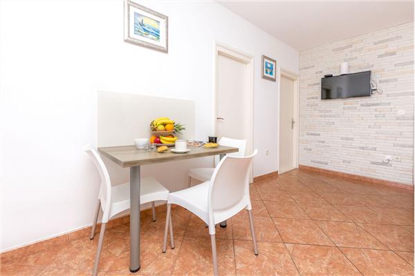 Apartment A2, for 4 persons