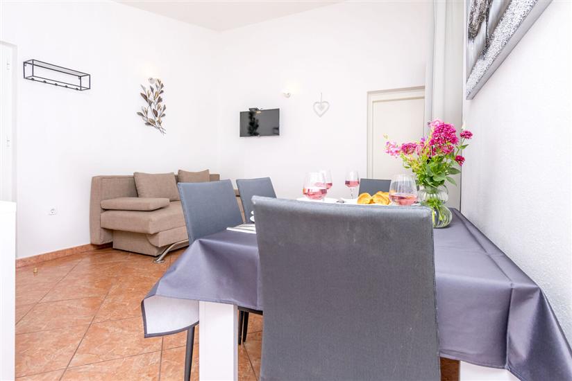 Apartment A5, for 2 persons