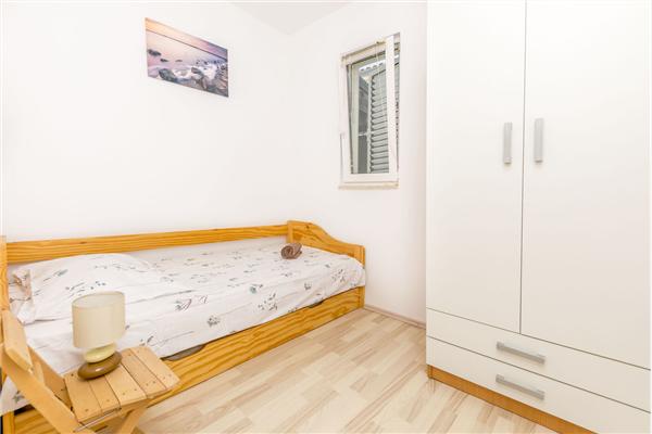 Apartment A6, for 2 persons