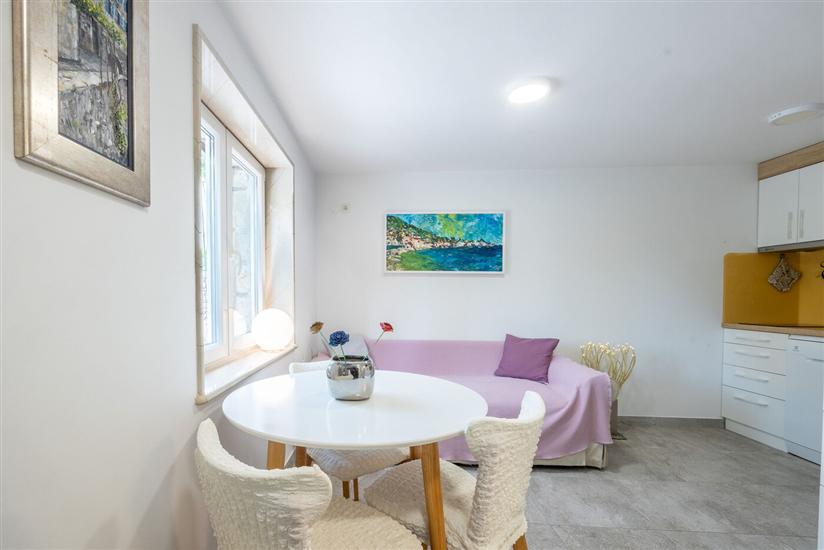 Apartment A6, for 3 persons