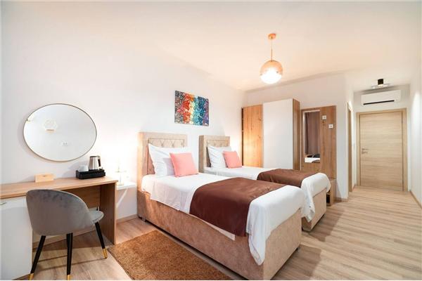 Room S2, for 2 persons