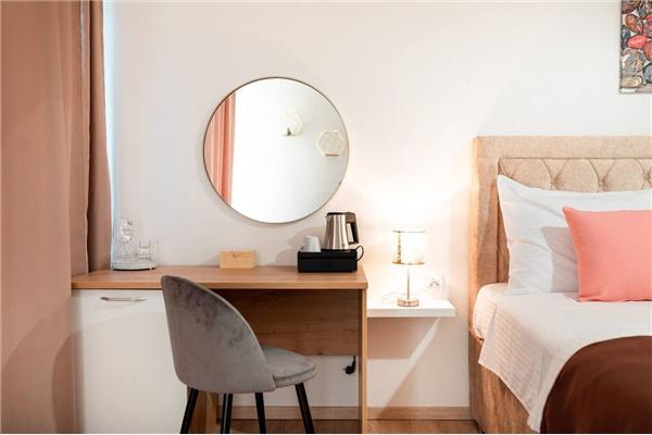 Room S2, for 2 persons