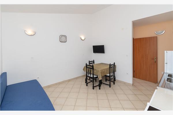 Apartment A6, for 3 persons