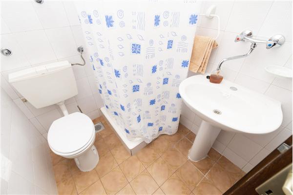 Apartment A2, for 3 persons