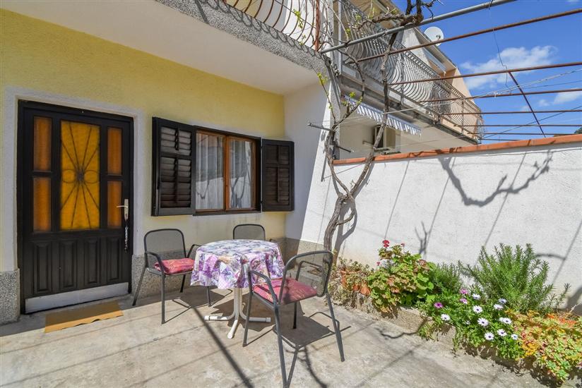 Apartment A1, for 3 persons