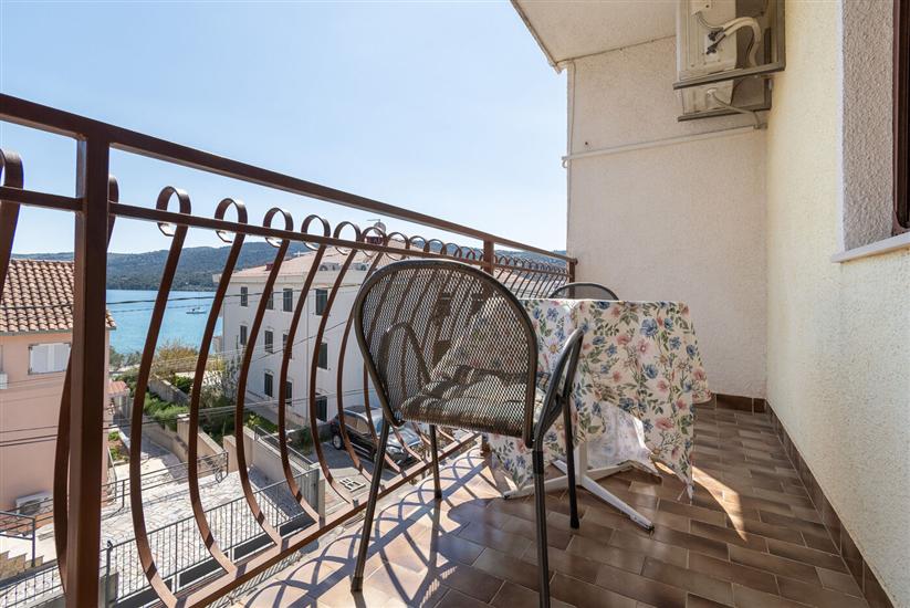 Apartment A2, for 3 persons