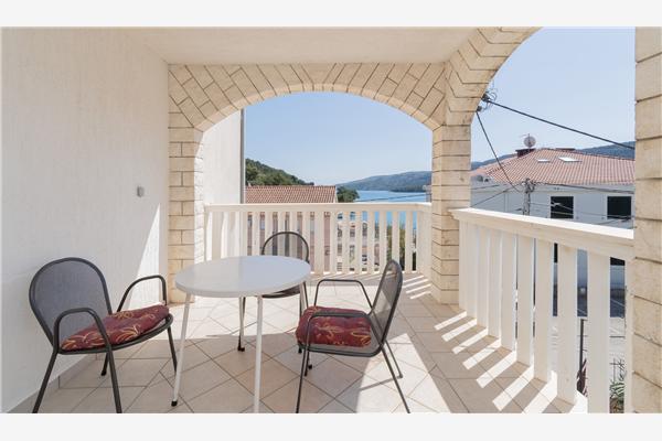 Apartment A4, for 8 persons