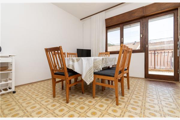 Apartment A4, for 8 persons