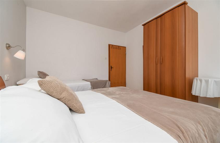 Apartment A4, for 8 persons