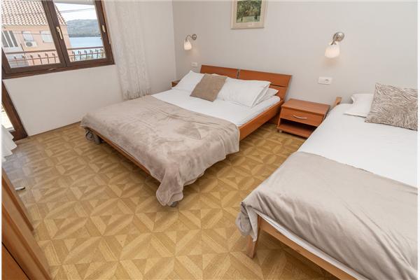 Apartment A4, for 8 persons