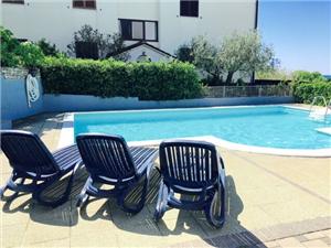 Apartment Mirella Umag, Size 50.00 m2, Accommodation with pool