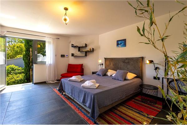 House K1, for 8 persons