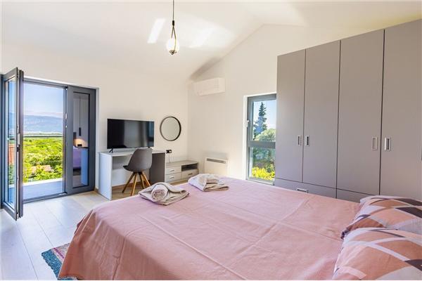 House K1, for 8 persons