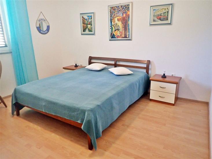 Apartment A1, for 6 persons