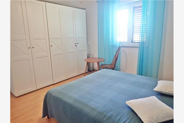 Apartment A1, for 6 persons